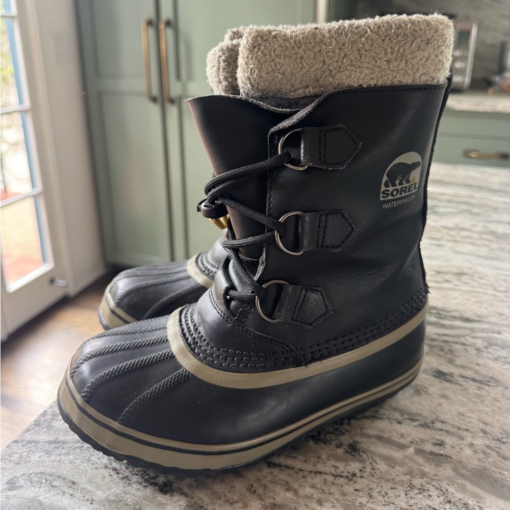 Sorel Yoot Pac Size 3 Kids Black Waterproof Snow Boots